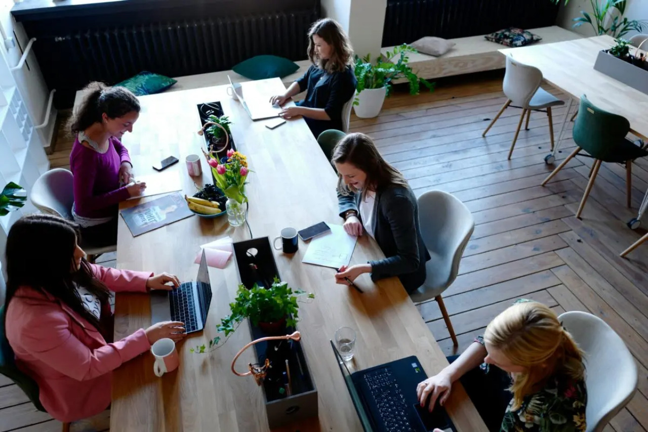 Kaffeegespräche in Geschäftschancen verwandeln: Networking 2026 1 Kaffeegespräche in Geschäftschancen verwandeln: Networking 2026